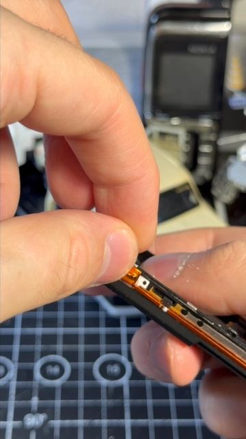 Sony Ericsson W350i замена корпуса