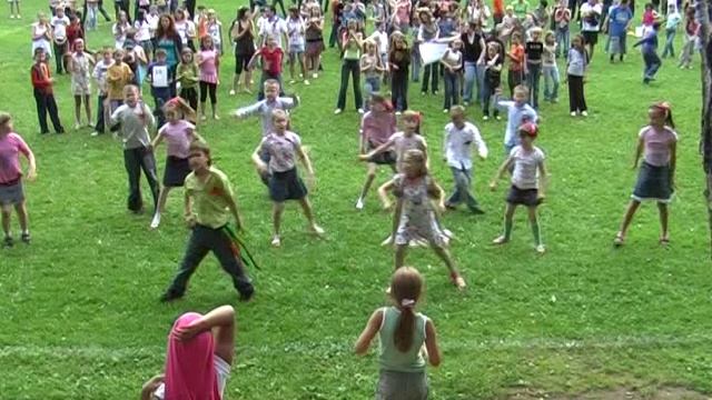 Пионерский лагерь Дружба 2008-07-08_2-я см Танцевальный марафон