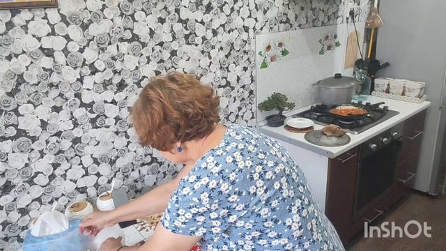 готовлю обед и побалтушки//кто про что, а вшивый, про баню🏡