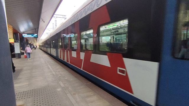 Электропоезд ЭГ2ТВ ИВОЛГА 1.5 7222 ПОДОЛЬСК-НАХАБИНО ОТПРАВЛЯЕТСЯ СО СТАНЦИИ ЩУКИНСКАЯ