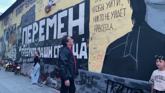 Иван Евсеенко - Я шагаю по Москве  стихи Г. Шпаликов. муз. Андрей Петров 