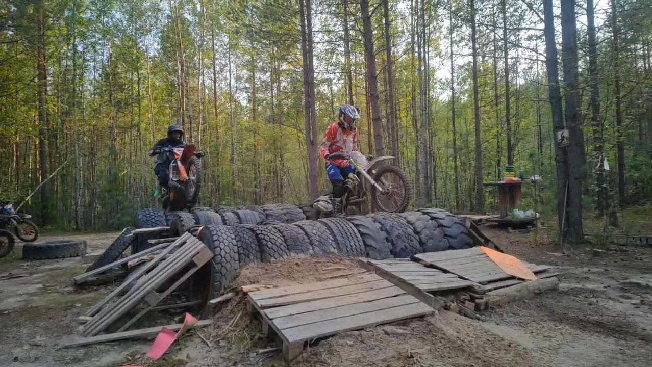 ЗАРУБА ПО СУПЕР ЭНДУРО В НИЖНЕВАРТОВСКЕ!