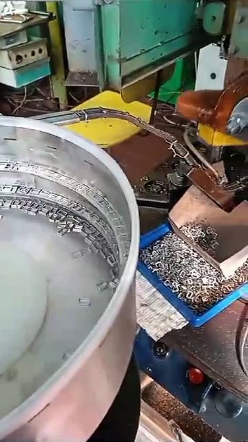 58 Вибробункер-ориентор МАРИС. Рамки СИС на объекте 20230703