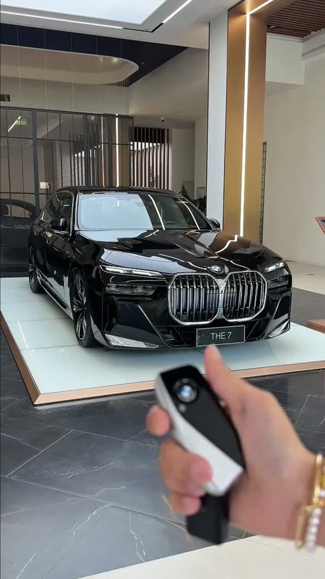 BMW 740Li 2026