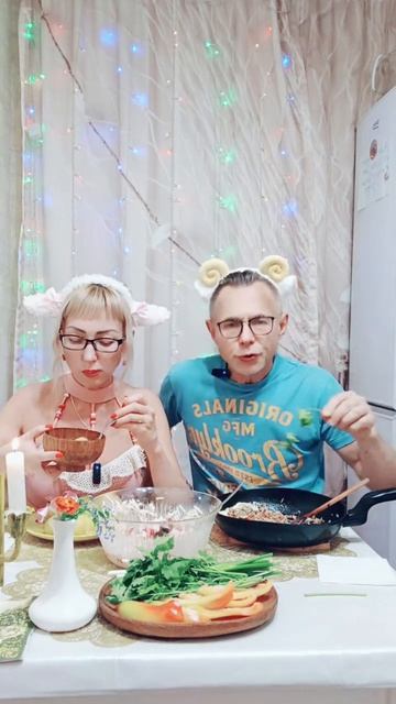 Дайкон😋😋😋,фрагмент мукбанга
