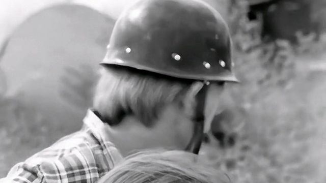 1977 год. Тюменская область. Студенческий стройотряд на укладке железной дороги