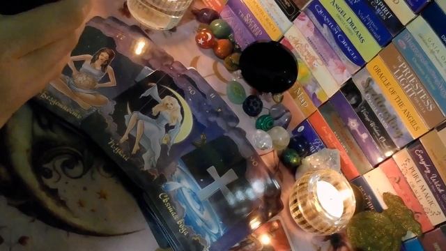 ЗАПОЛЗАЛИ ГАДЮКИЧТО ПЫТАЮТСЯ СКРЫТЬ таро расклад