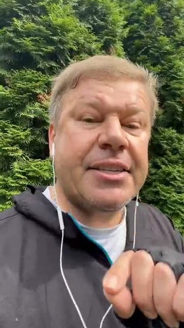 Губерниев отказался извиняться за слова о свиньях в адрес Крыльев Советов