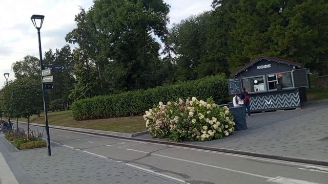 Прогулка по набережной Жили были дрыги дрыги