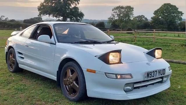 Toyota MR2 SW20 Turbo. Единственный японец с мотором за спиной.