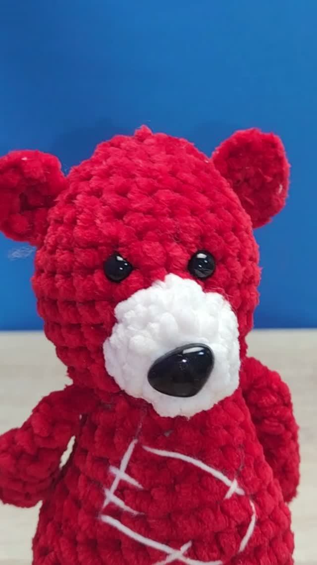Фотоаппарат для медведя Кости. Игрушки для детей. Медведь Костя. Игрушка.