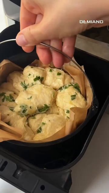 Чесночный хлеб 🧄🍞
