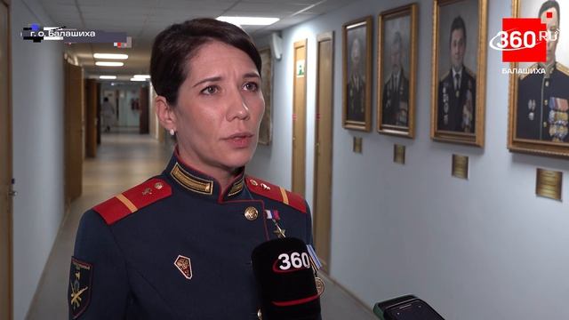 Герой России Людмила Болилая встретилась с пациентами военного госпиталя в Балашихе