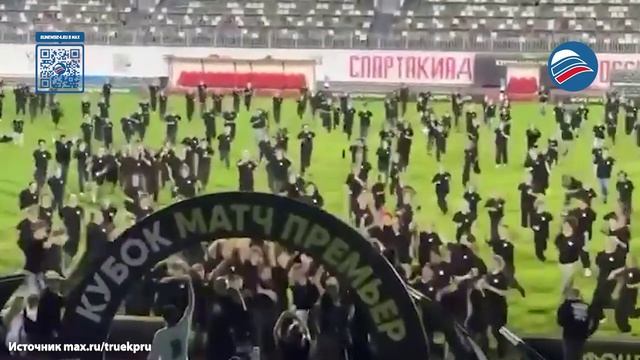 430 танцоров: в Казани зафиксирован мировой рекорд по брейкингу