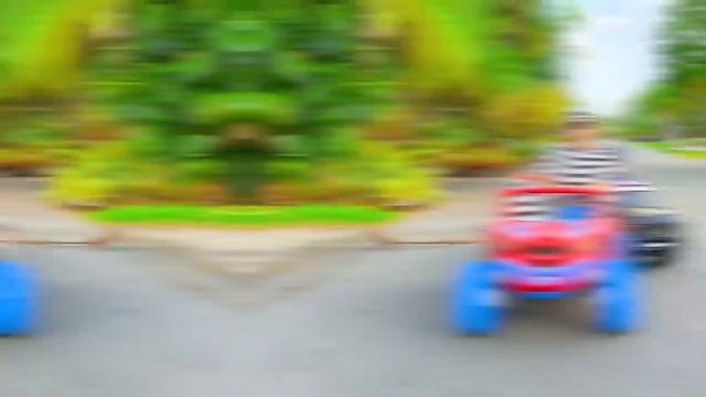Веселое картонное приключение для детеи