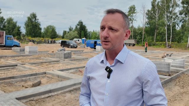 В Дмитрове ведутся работы по благоустройству воинских захоронений