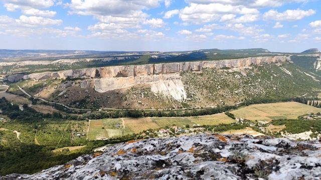 Крым.Бахчисарай. Вид на Качи - Кальон с Бурун - Кая.Таймлапс
