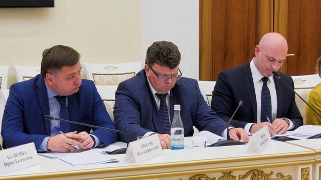 Оперативное совещание. Губернатор
