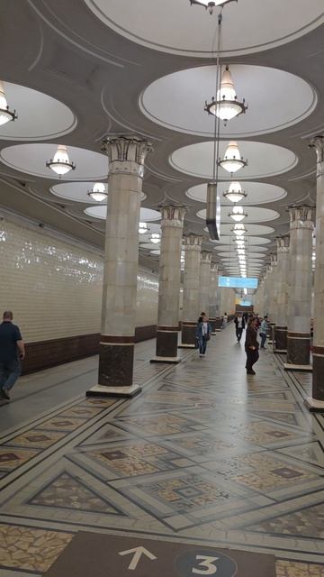 МОСКВА МЕТРО КИЕВСКАЯ