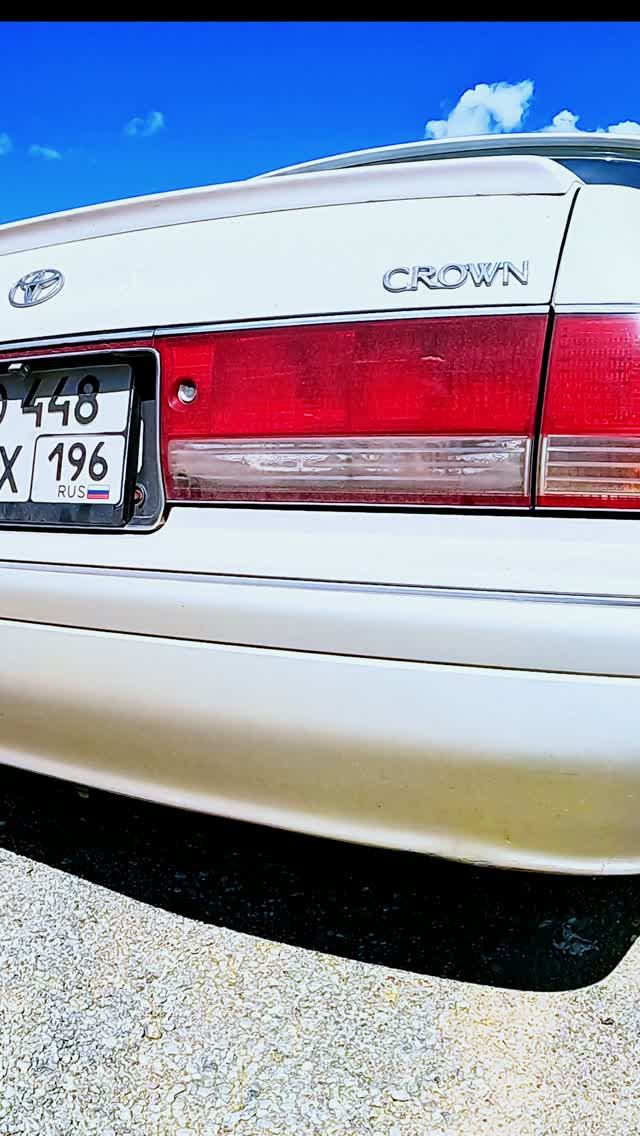 Звук выхлопа Toyota Crown 2.5
