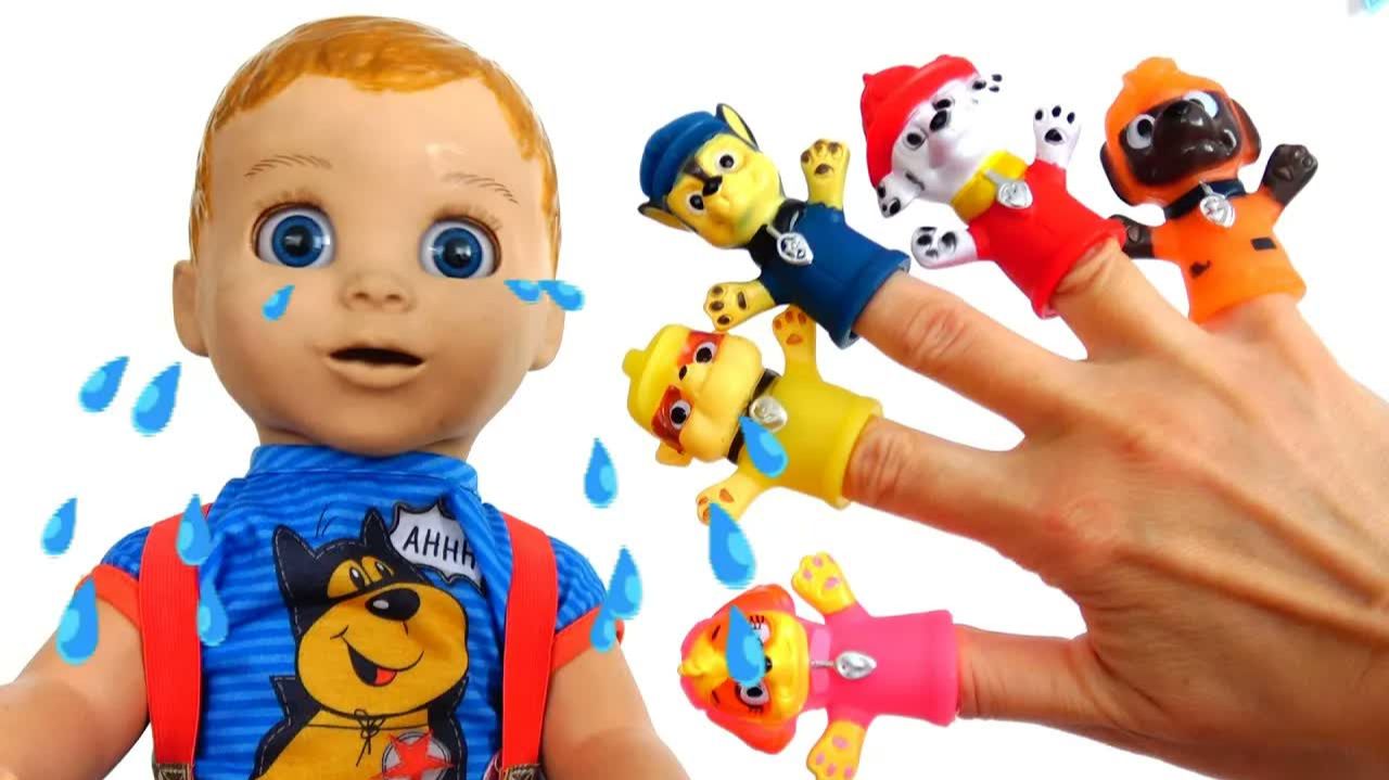 Baby and finger family song
