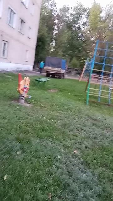 я и мой друг на улице
