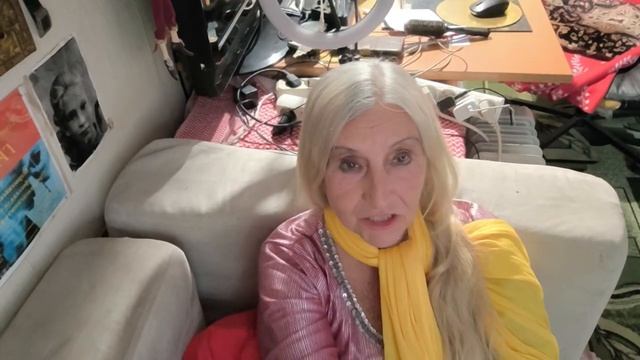 Что значит жить в это время_ Проблемами страдать или задачи решать_ Кто что выбирает_