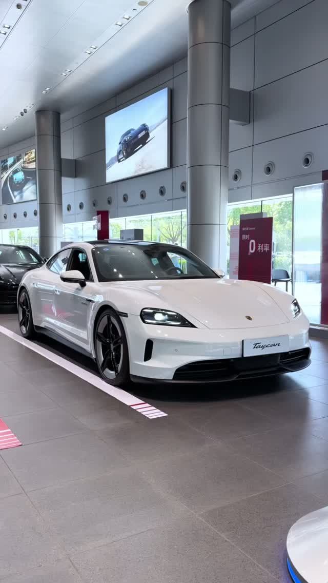 Porsche Taycan 2026