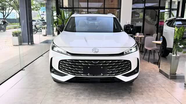 MG HS Hybrid 2026 - Интерьер и Экстерьер