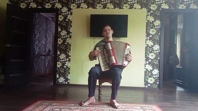 Частушки про моих сестёр под аккордеон.