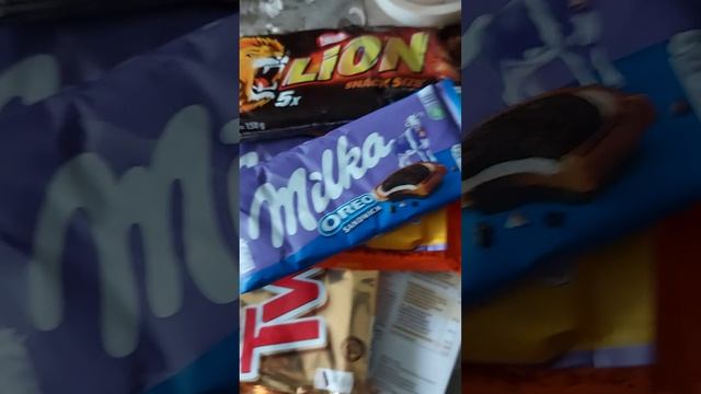 Смотрим шоколадки и паштеты с посылки из Германии