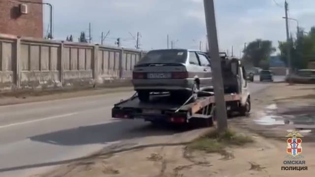Молодои и отчаянныи водитель