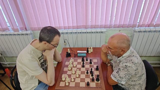 Рассказов Виктор 2042 - Шаповалов Виктор 1835