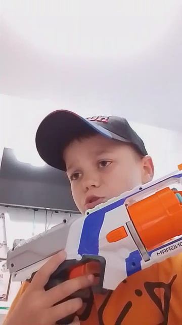поиграй со мной в пистолетики