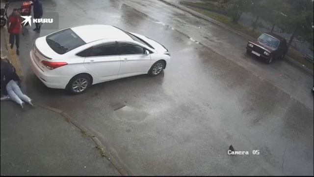 В Новосибирске нападавший в маске избил женщину