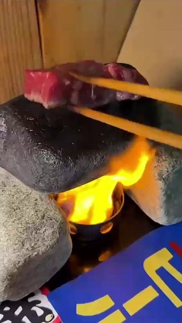 Стейк на камне и вискарь.