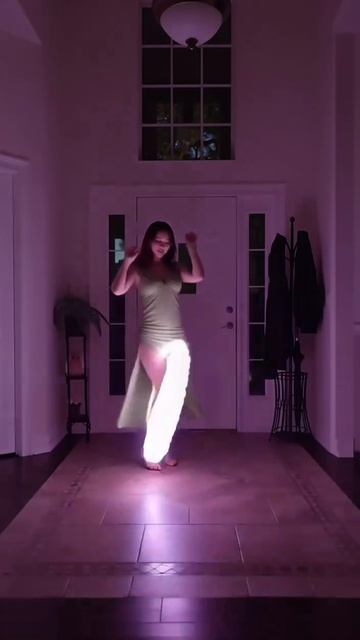 오늘 의상 어떤가요? 마음에 들면 하트 꾹! ✨ #ootd #fitcheck #dancecover #hot #reels
