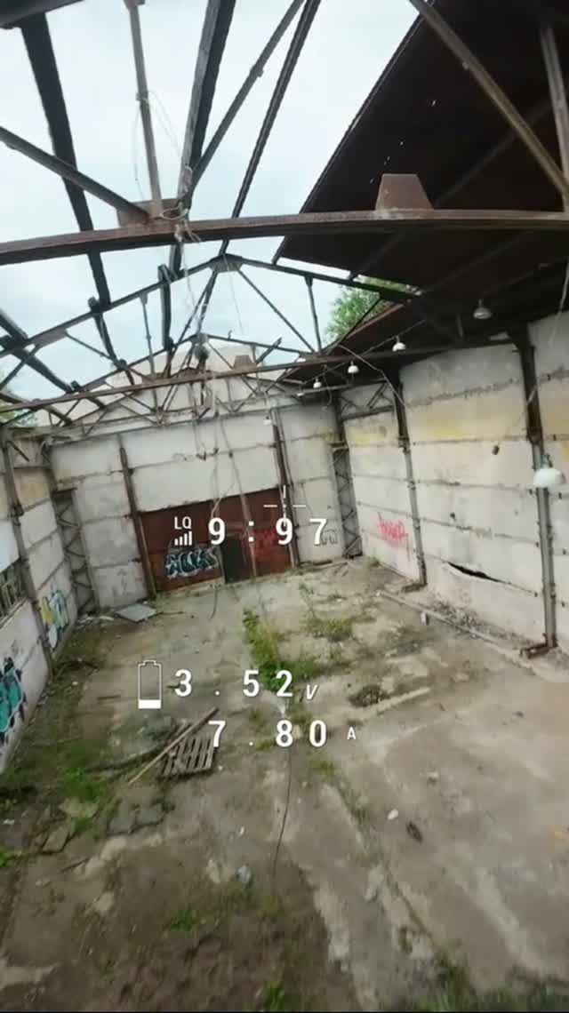Заброшенный завод на Дроне и Батка в хлам
