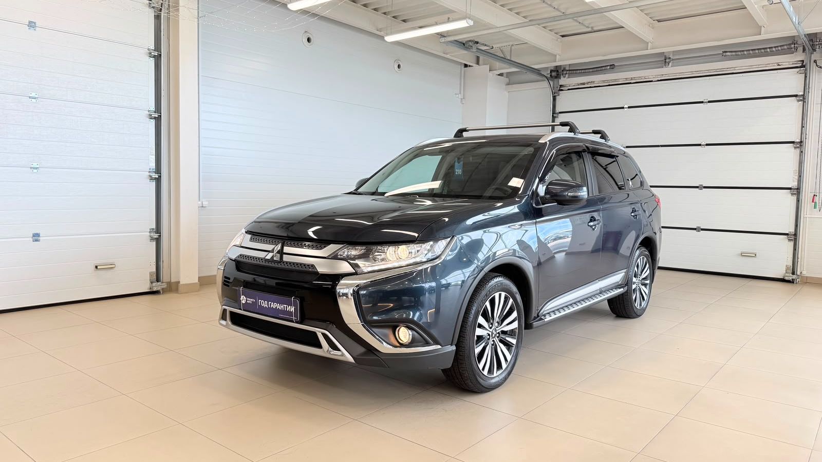 Mitsubishi Outlander 2019 год