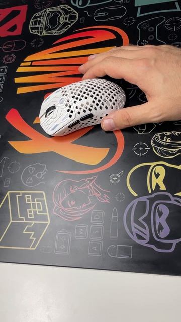 Стоит ли покупать стеклянный коврик для мыши? #mousepad #glasspad #gamingmousepad #стеклянный #ковер