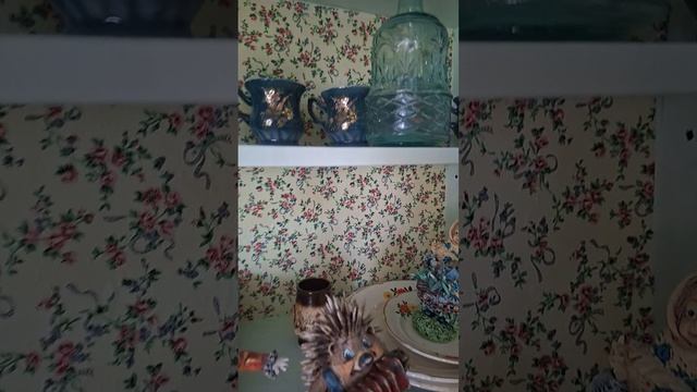 Мой ретро сервант 1940 годов и моя коллекция .