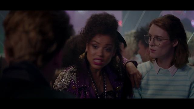 Навязчивый поклонник сериал Чёрное зеркало S3E4