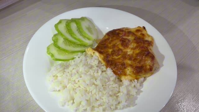 Куриное филе под сырной шапкой
