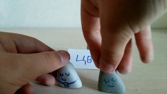 Как Жора хотел сожрать пачку чипсов

Серия 4. 

Идём в Магазин