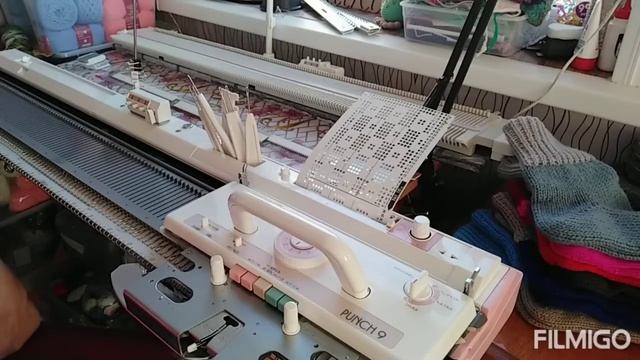 КУПИЛА  МАШИНУ 3 КЛАССА Brother KH 260   НАВЯЗАЛА КУЧУ НОСОК 