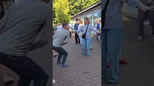 ВЕСЕЛЫЙ ДЕД