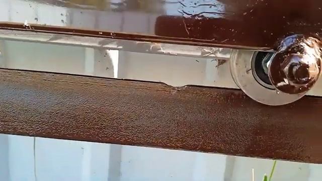 откатные ворота на нижней рельсе