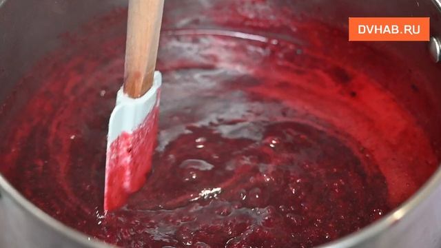 Зефир из жимолости научились делать корреспонденты DVHAB