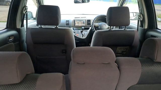 Toyota Wish 2004 г. V-1.8  4WD