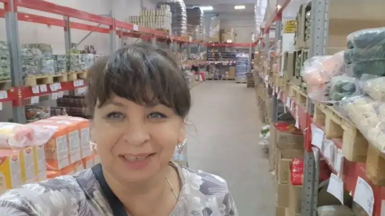 Сделала новую грядку с клубникой. Подготовка к зиме. Невидимая связь. Уехала на закуп.
